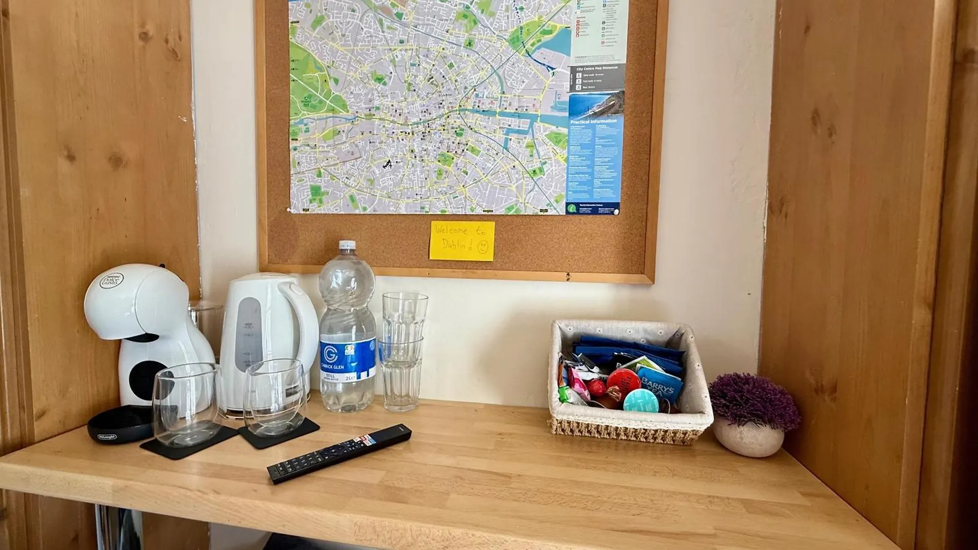 Double Room In Dublin City בית אירוח